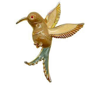 Hummingbird Bird Brooch Pin Womens Tan Green Gold Tone Enamel Lovely 2.5" x 2.5"